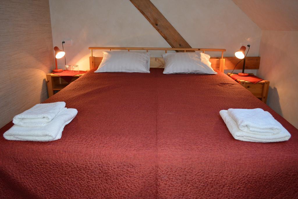 Viesu Nams Mezvidi Hotel Talsi Room photo